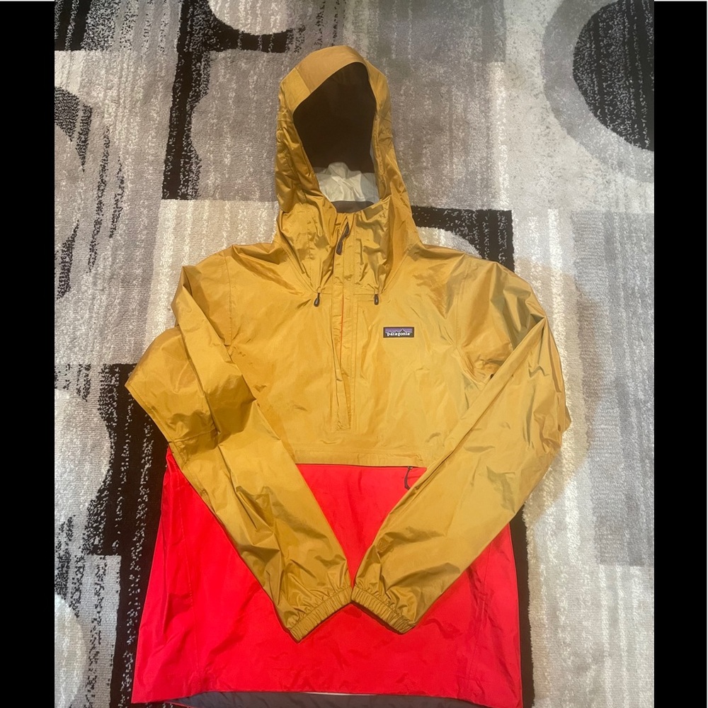 Patagonia Torrentshell Pullover, men’s small
